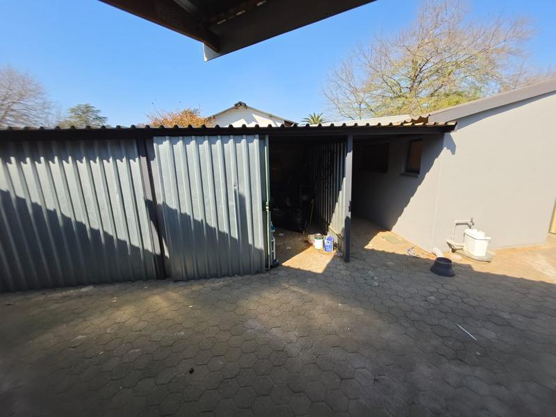 3 Bedroom Property for Sale in Roodia Free State